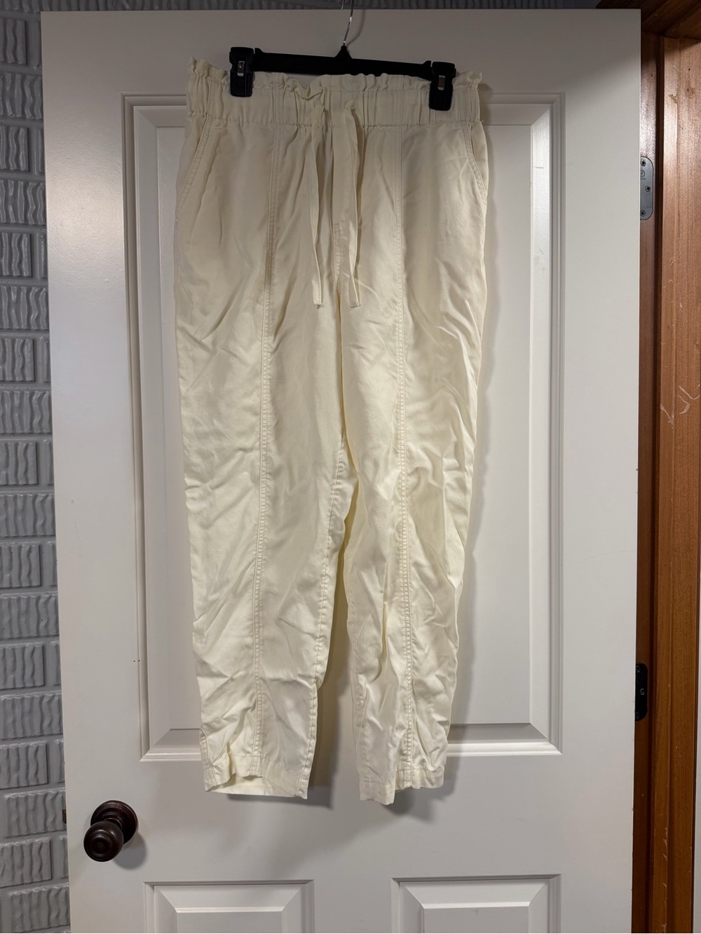 A New Day Cream Paperbag Waist Pants | Size Medium | Lightweight | Like New